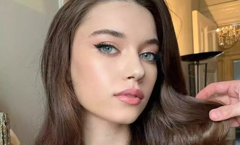 Afra Saraçoğlu'ndan Barbie pozu: Sosyal medya yıkıldı - Resim: 3
