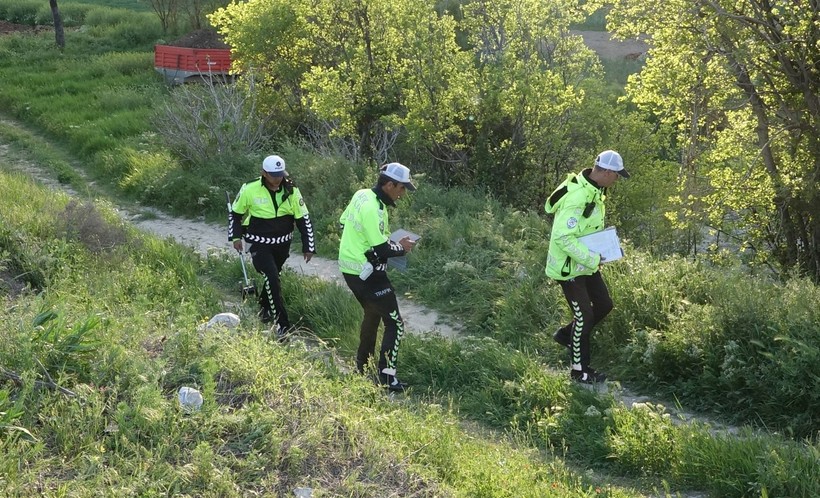 Trafik levhasına çarpan motosikletli üniversite öğrencisinin bacağı koptu - Resim : 2