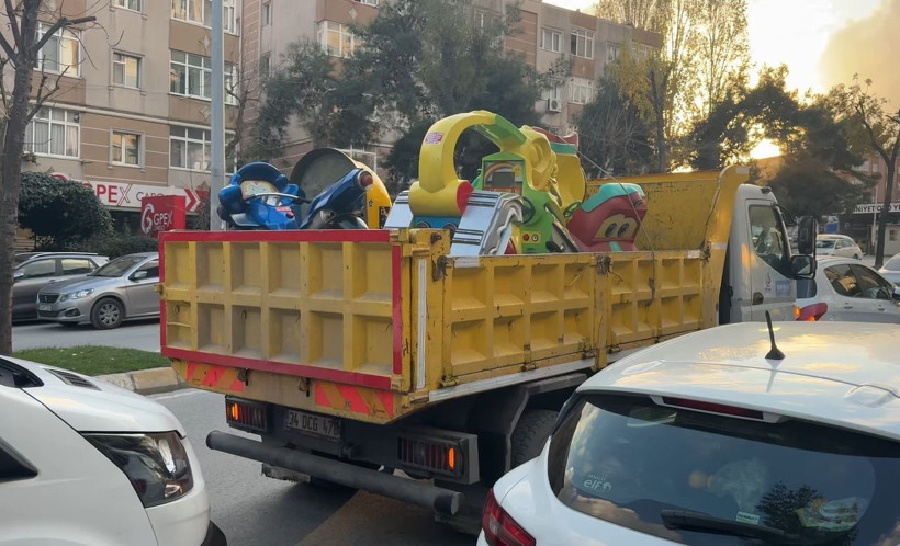 Bağcılar'da Plevne Parkında oynayan 5 çocuk, elektrik akımına kapıldı - Resim : 2