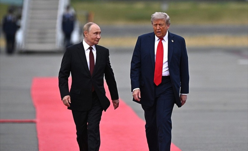 Donald Trump, Zelenskiy görüşmesi öncesi Putin ile görüştü