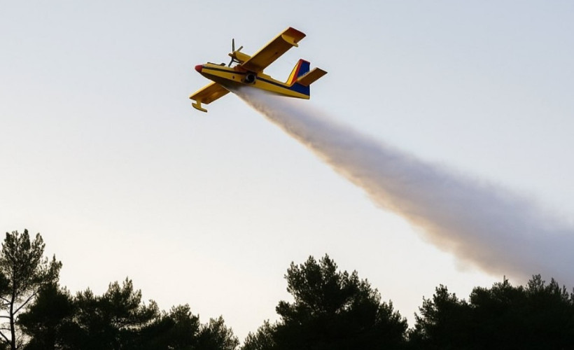 Tarım ve Orman Bakanlığı duyurdu: Hırvatistan'a giden yangın söndürme uçağı düştü, pilot şehit oldu