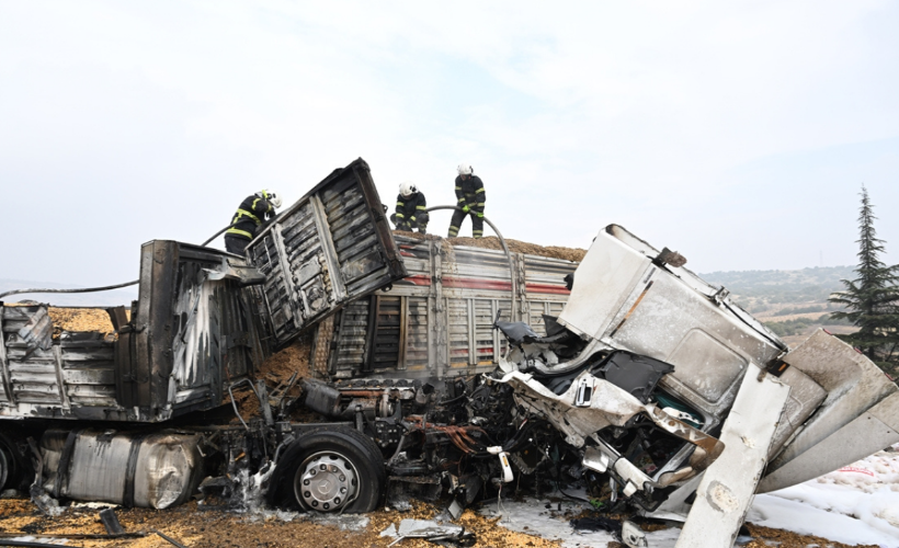 Gaziantep’te 3 tır çarpıştı, çarpışmanın ardından araçlar alev aldı
