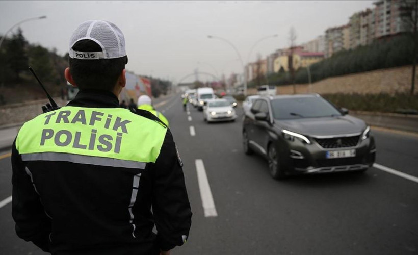 Trafik cezalarının artırılmasına yönelik düzenlemeleri de içeren kanun teklifi kabul edilerek yasalaştı