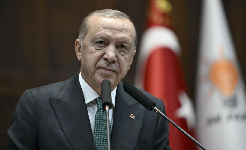 Cumhurbaşkanı Erdoğan’dan Özgür Özel’e sert çıkış: “Meyhane jargonuyla siyasetçilik oynamaktan artık vazgeçsin”