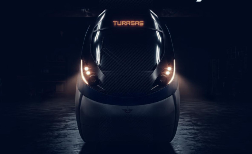Bakan Uraloğlu müjdeyi verdi: Türkiye’nin ilk milli elektrikli hızlı treni raylara iniyor