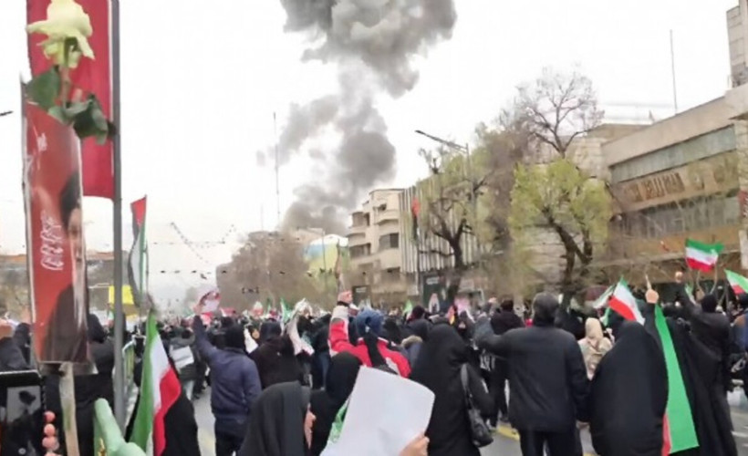 İsrail’in uyarısından dakikalar sonra! İran'da miting alanında patlama