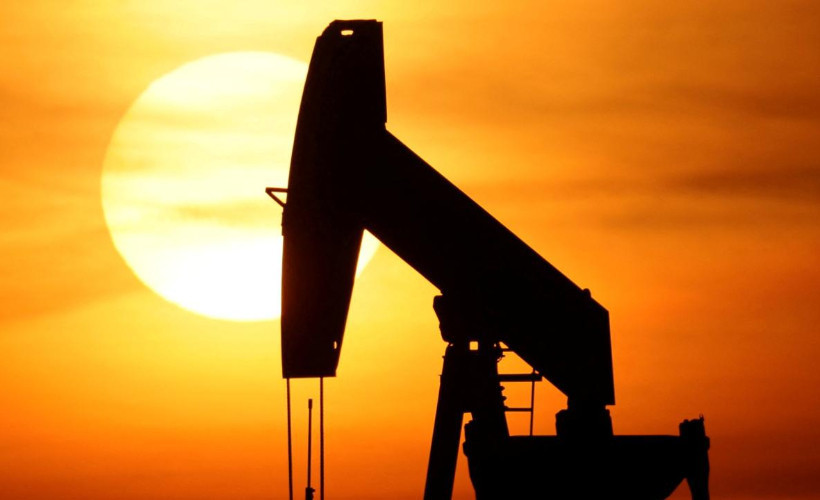 ABD’den kritik hamle: İran petrolüne geçici fren, piyasaya 140 milyon varil sinyali