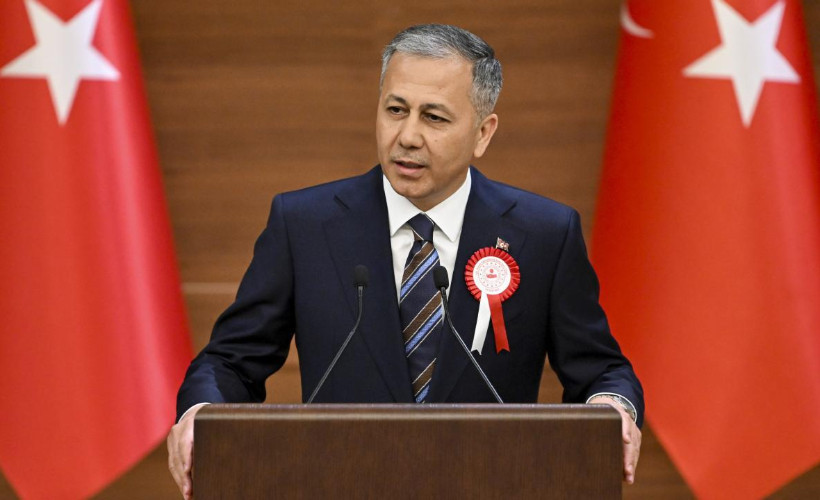 Ali Yerlikaya’dan sürpriz değişim: Görev sonrası yeni imajı gündem oldu