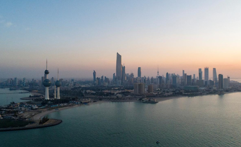 Kuveyt Uluslararası Havalimanı İHA saldırılarının hedefi oldu: Radar sistemleri ağır hasar aldı