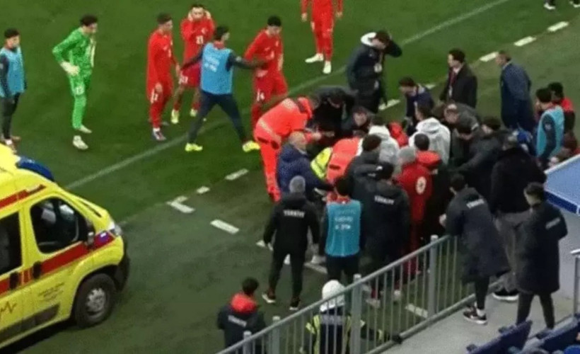 Hırvatistan maçında rahatsızlık yaşayan Egemen Korkmaz, hastaneye kaldırıldı