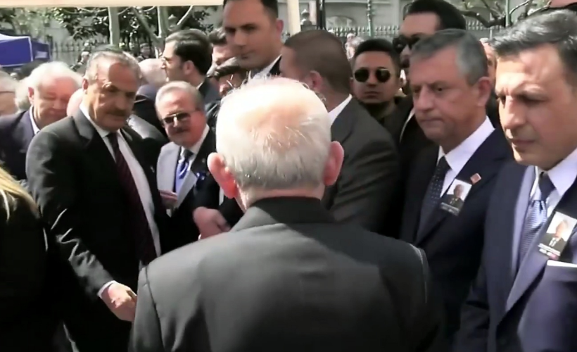 Kılıçdaroğlu ve Özgür Özel arasında soğuk rüzgarlar! Elini sıkmadı