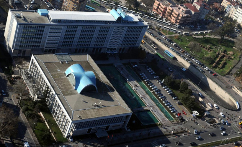 İBB’ye şafak operasyonu: Üst düzey isimler gözaltında, Ağaç AŞ’ye baskın