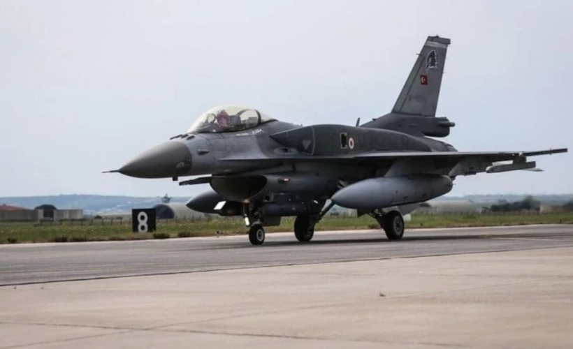 Komşu paniğe sürüklendi! Türkiye'nin F-16 hamlesi Yunanistan'da gündem oldu