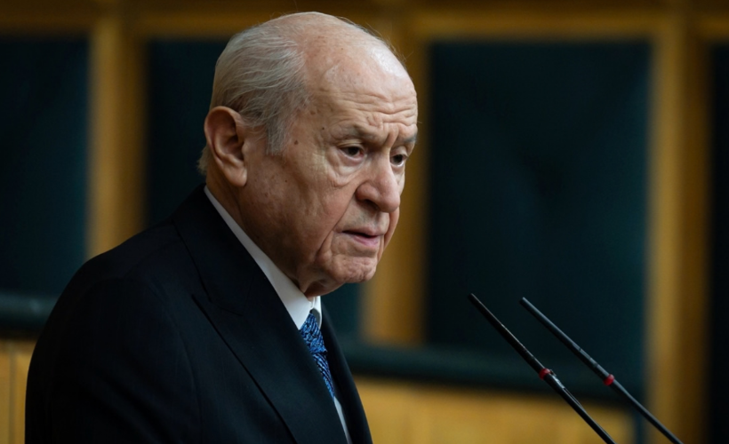 Devlet Bahçeli'den Özgür Özel'e çağrı: Ateşe körükle gitmemeli! CHP'nin önünde iki yol vardır