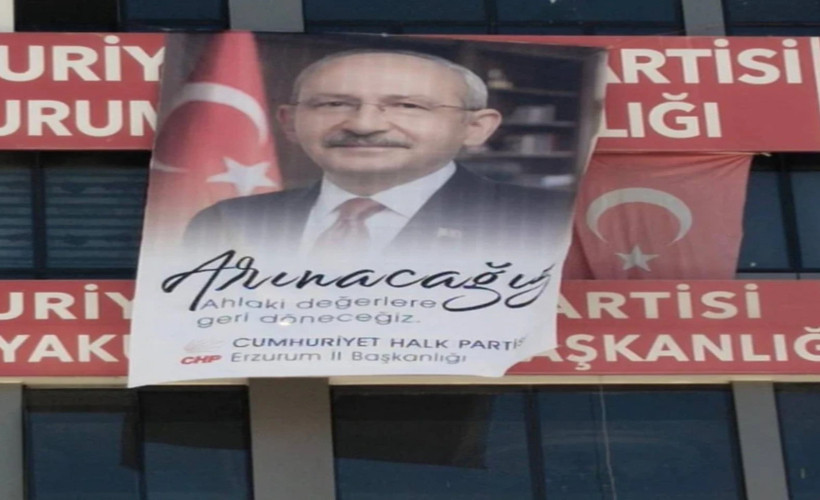 CHP Erzurum’da dikkat çeken devir teslim: Kılıçdaroğlu fotoğrafı asıldı, “Arınacağız” pankartı