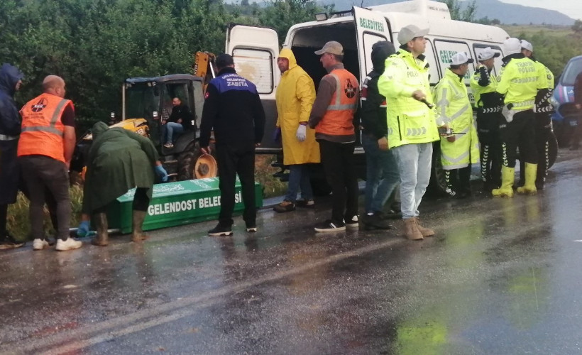 Isparta’da tur minibüsü şarampole yuvarlandı: 5 ölü, 26 yaralı