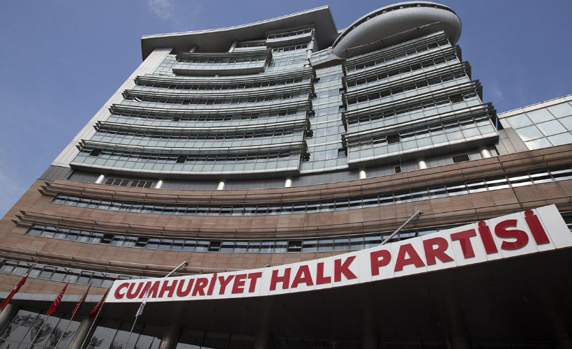 CHP'de tasfiye dalgası derinleşiyor! İki il başkanı görevden alındı