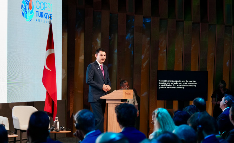 Bakan Kurum Londra’da konuştu: “Türkiye enerji dönüşümünde küresel yön verici güç olacak”