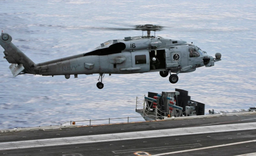 ABD helikopteri Umman Denizi'ne acil iniş yaptı: 1 asker kayıp