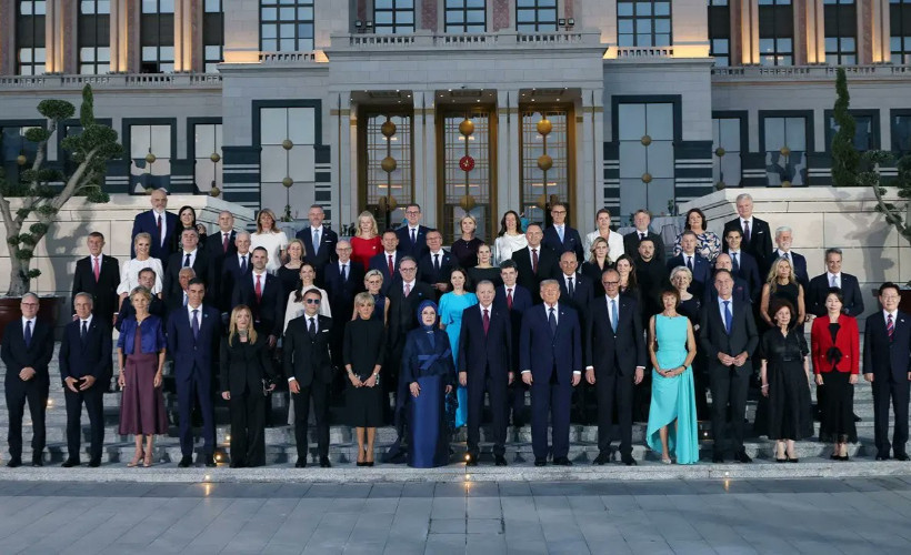 NATO liderleri Külliye'de aynı karede: Erdoğan zirvenin aile fotoğrafına ev sahipliği yaptı