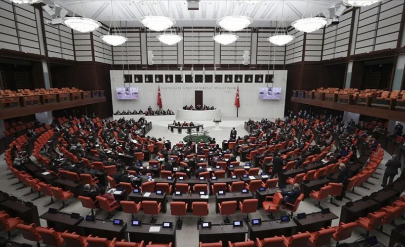 Meclis tatili askıda! Milyonları ilgilendiren düzenlemeler geliyor