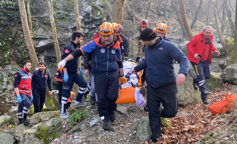 Bursa'da mangal için odun toplamak isteyen adam kayalıktan düştü - Resim: 1