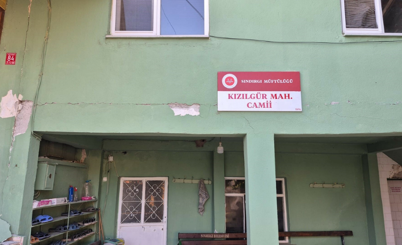 Balıkesir'deki depremin ardından Sındırgı havadan görüntülendi - Resim: 15