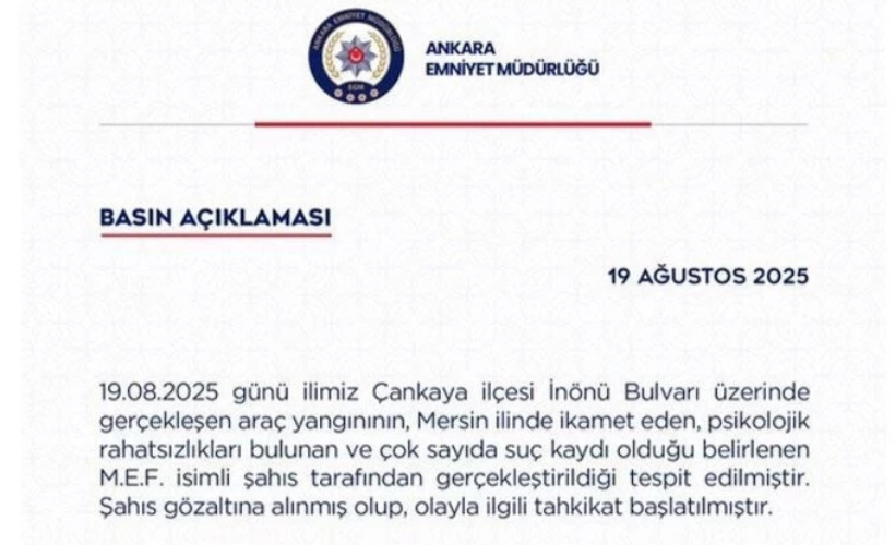 Meclis'in önünde aracını yaktı - Resim : 1