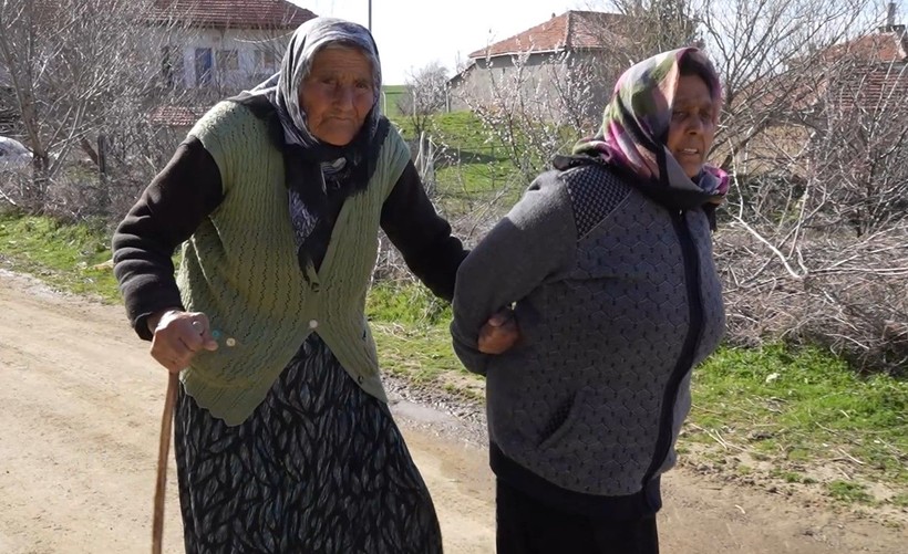Türkiye'nin en yaşlı seçmeni 117 yaşındaki Arzu nine oldu - Resim: 6