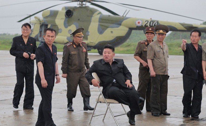Kuzey Kore'de sel felaketi! 5 bin kişi mahsur kaldı, Kim Jong-Un yetkilileri suçladı - Resim: 11