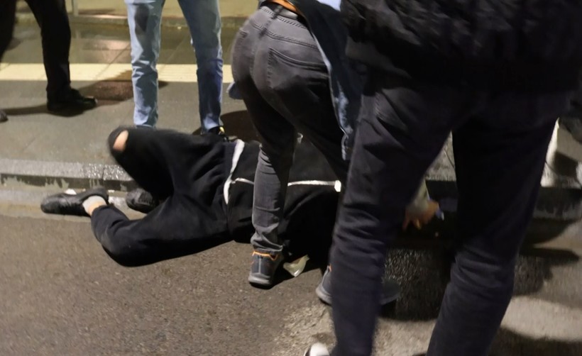 Alkollü sürücüden olaylı gece: Polis aracına tekme attı, “Dişim ağrıyor” diye feryat etti - Resim : 2