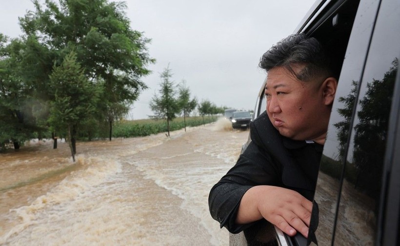 Kuzey Kore'de sel felaketi! 5 bin kişi mahsur kaldı, Kim Jong-Un yetkilileri suçladı - Resim: 3