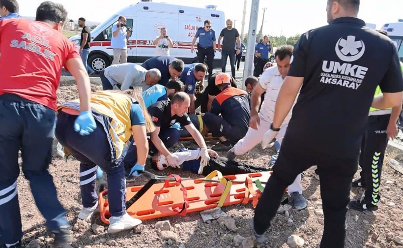 AYT sınavına giderken korkunç kaza: 1 ölü, 10 yaralı - Resim: 21