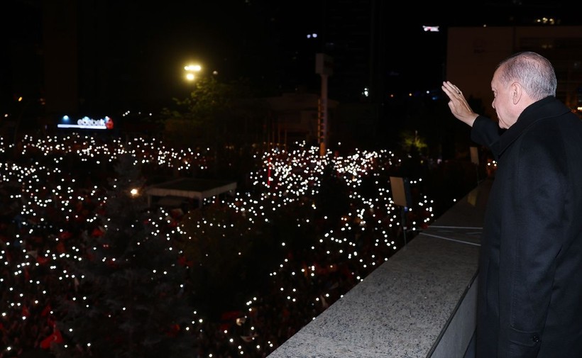 Dünya Türkiye'deki seçimi manşetlerine taşıdı! Economist'ten geri hamle - Resim: 17