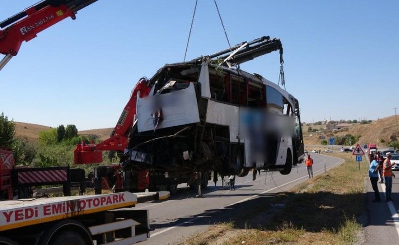 Yozgat'ta 12 kişiyi hayattan koparan kazanın sebebi ortaya çıktı! Otobüs şoförü kalp krizi geçirmiş - Resim: 9