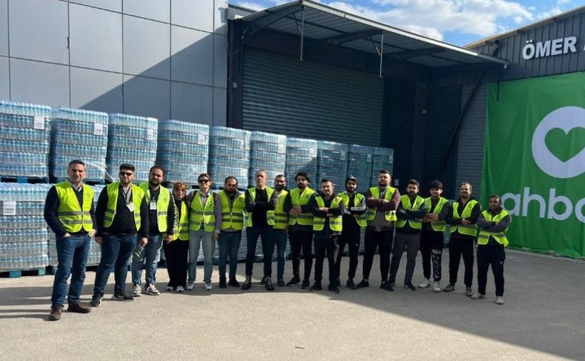 Yeşim Salkım'dan bir garip çadır tepkisi: Haluk Levent insanlardan aldığı parayı Kızılay'a aktardı - Resim: 9