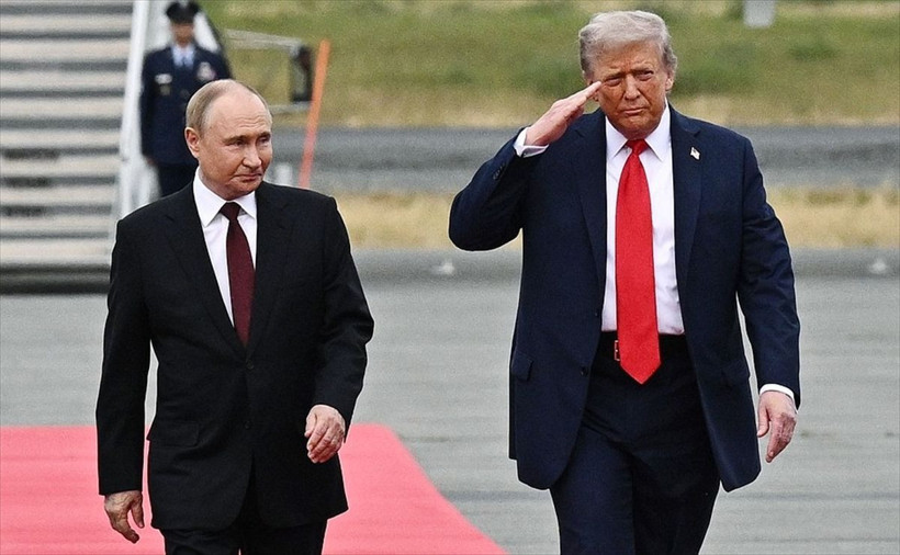 Beyaz Saray'dan Trump ve Putin'in zirvesiyle ilgili peş peşe paylaşım yaptı - Resim: 7