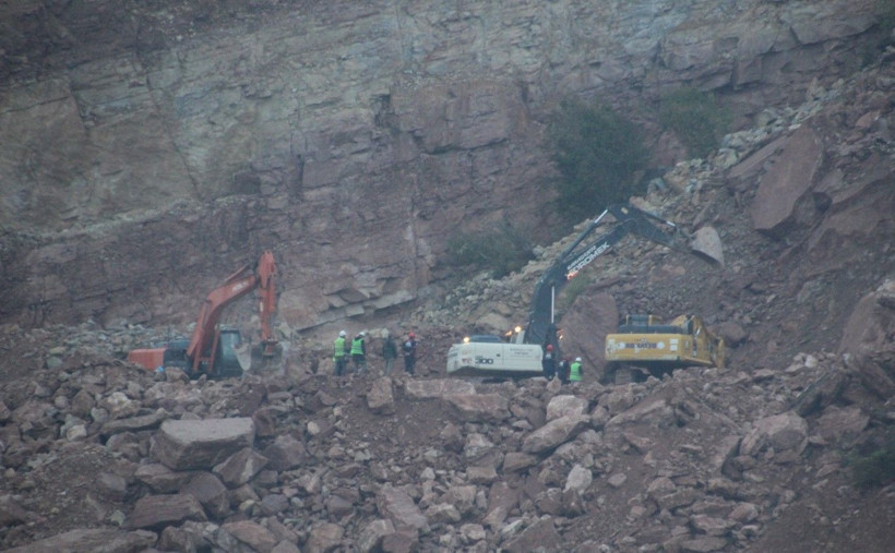 Ordu'da göçük altında kalan kamyon şoförünün cenazesine ulaşıldı - Resim: 4