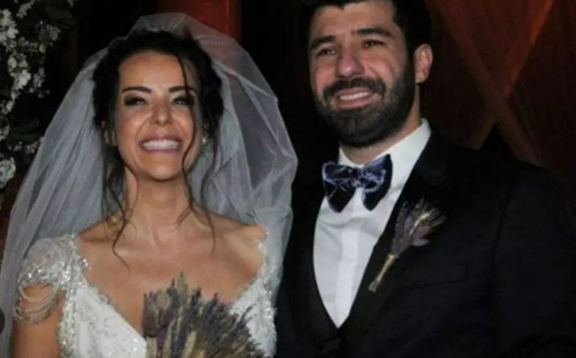 "Var Mısın Yok Musun?" yarışmasıyla ünlenen Nursel Ergin Murat Akyer ile olan evliliğini bitirdi! Engin boşandıklarını bakın nasıl duyurdu - Resim: 1