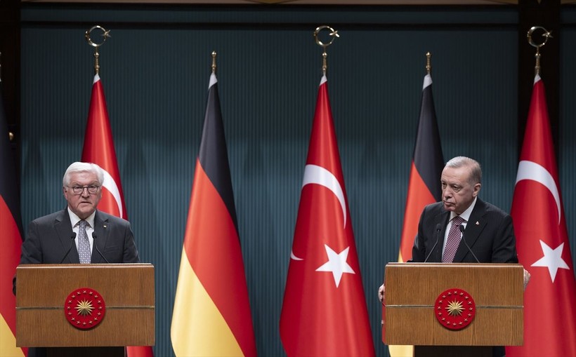 Alman gazete Ankara'daki tarihi zirveyi değerlendirdi! Erdoğan Steinmeier'den daha cesur konuştu - Resim: 2