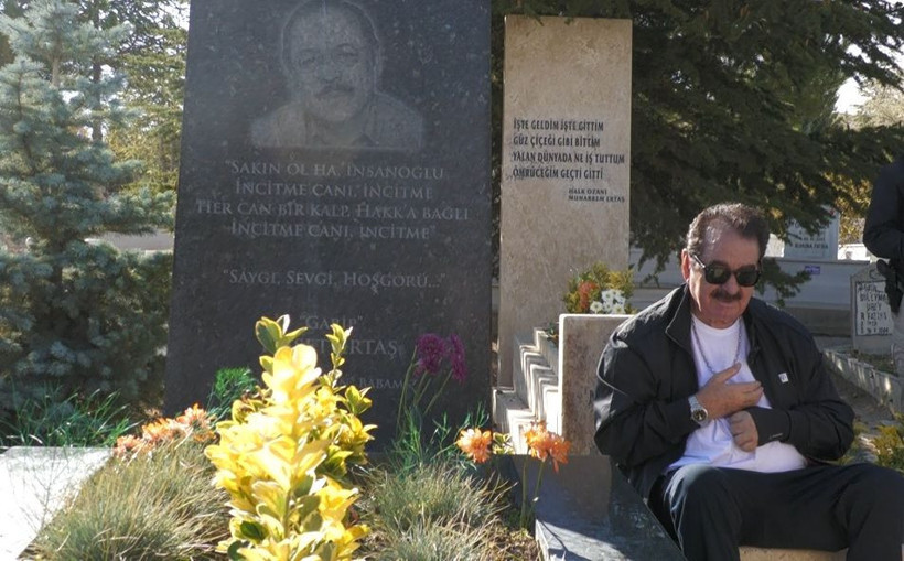 İbrahim Tatlıses, Neşet Ertaş'ın mezarını ziyaret etti - Resim: 6