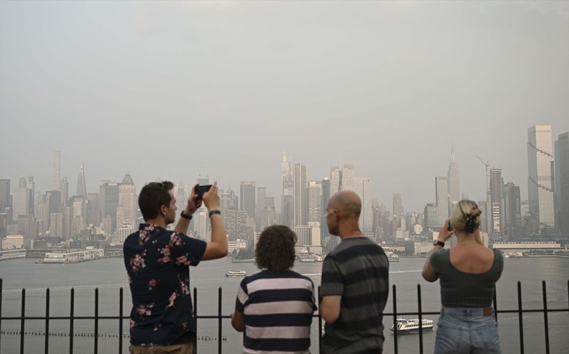 Kanada'da meydana gelen yangının dumanları New York'a ulaştı: Kent duman altında kaldı - Resim: 30
