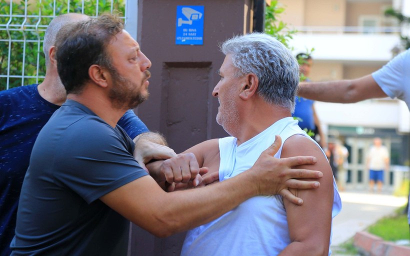 Antalya'da koca vahşeti! Boşanma aşamasındaki eşini öldürdü, kızı korkunç görüntüye gözlerini açtı - Resim: 3