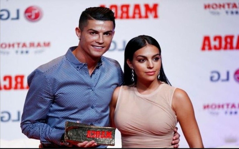 Portekiz'in İsviçre ile oynadığı maça o sözler damga vurdu! Ronaldo'nun sevgilisi Georgina Rodriguez esti gürledi - Resim: 8