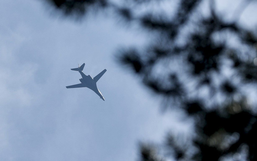 Balkanlarda sıcak saatler! ABD'nin bombardıman uçakları havalandı - Resim: 5