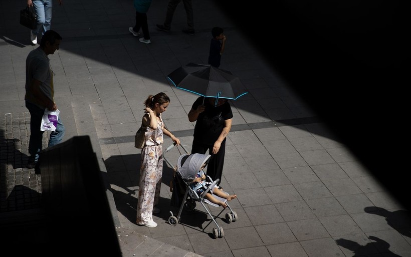 Şiddetli rüzgara dikkat! Bazı bölgelerde sıcaklıklar 40 dereceye ulaşacak | 23 Ağustos hava durumu - Resim: 1