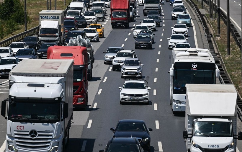 Trafik güvenliğini hiçe sayanlara rekor cezalar geliyor! Kırmızı ışık ihlalinin tekrarında 80 bin TL olacak - Resim: 11
