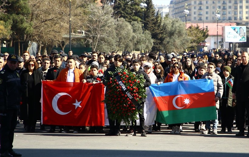 Azerbaycan'da Hocalı Soykırımı kurbanları anıldı! Ermeniler 106'sı kadın, 70'i yaşlı, 63'ü çocuk 613 Azerbaycan vatandaşını katletti - Resim: 8