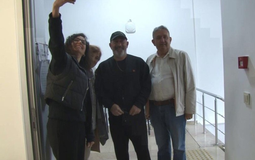 Ünlü komedyen Cem Yılmaz oy kullandı! Komedyenin esprisi herkesi güldürdü - Resim: 4