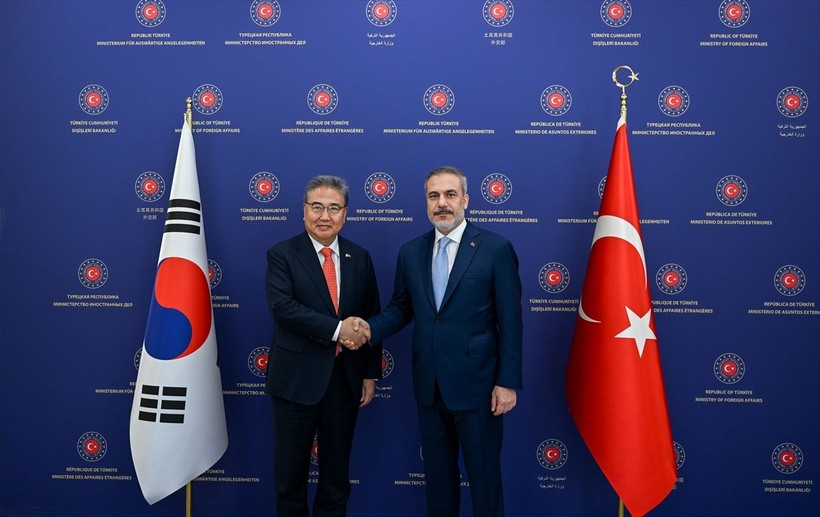 Bakan Fidan Güney Koreli mevkidaşıyla görüştü: İmzaladığımız yol haritası ortak irademizin nişanesi - Resim: 2